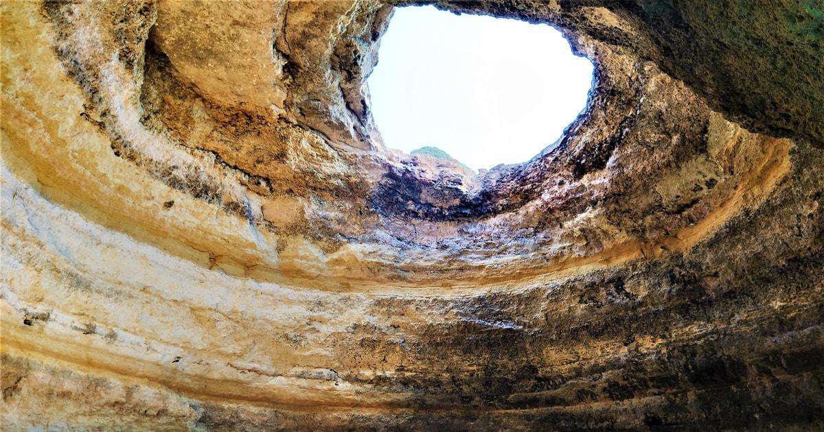 From Vilamoura: 2.5-Hour Benagil Cave and Dolphins Boat Tour