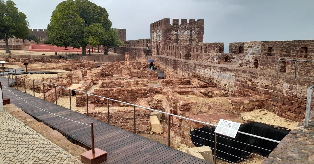 Private Tour to Silves Castle Whith Algarvian Wine Tasting