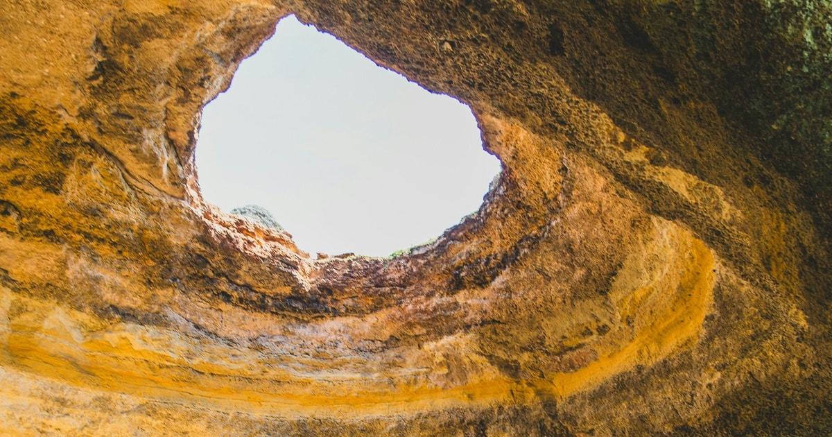 Benagil: Exclusive Private Boat Tour to the Caves with Swim