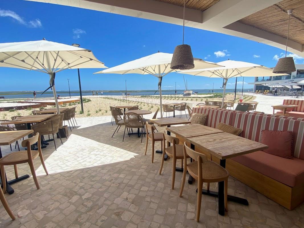 Playa Restaurante & Bar